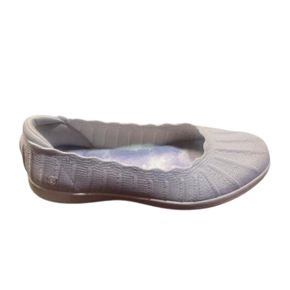 Skecher on-the-go ultra cooling slip on, laceless women shoes
