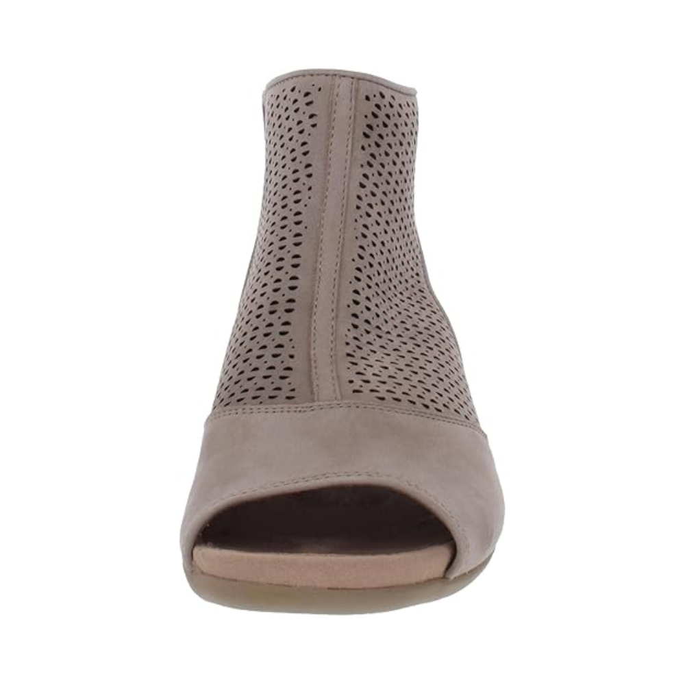 Earth Women’s Ivy Sahara Sandal – Coco Leather