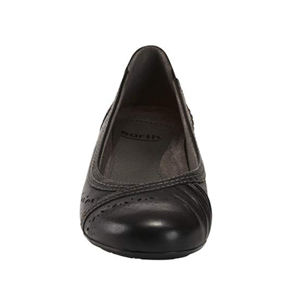 Earth Women’s Vista Nova Leather Flat – Black
