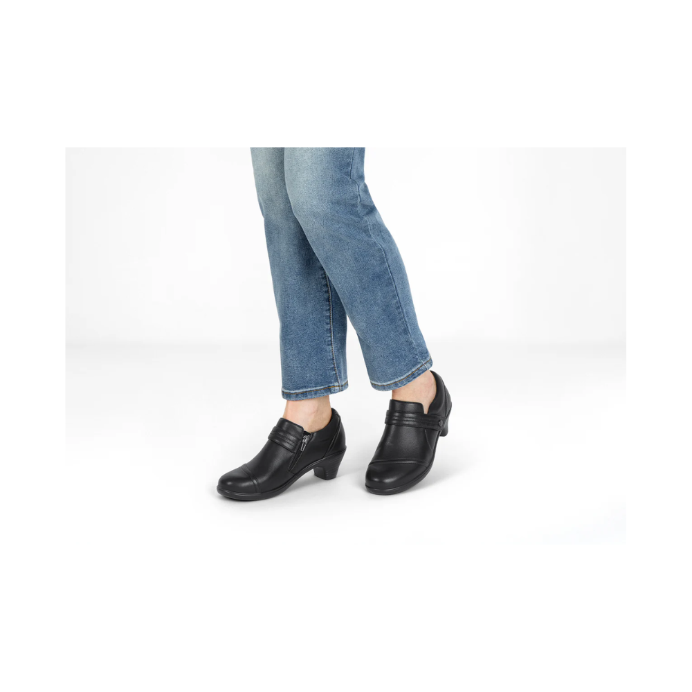 Orthofeet Women's Eva Orthotic Dress Shoes - Black
