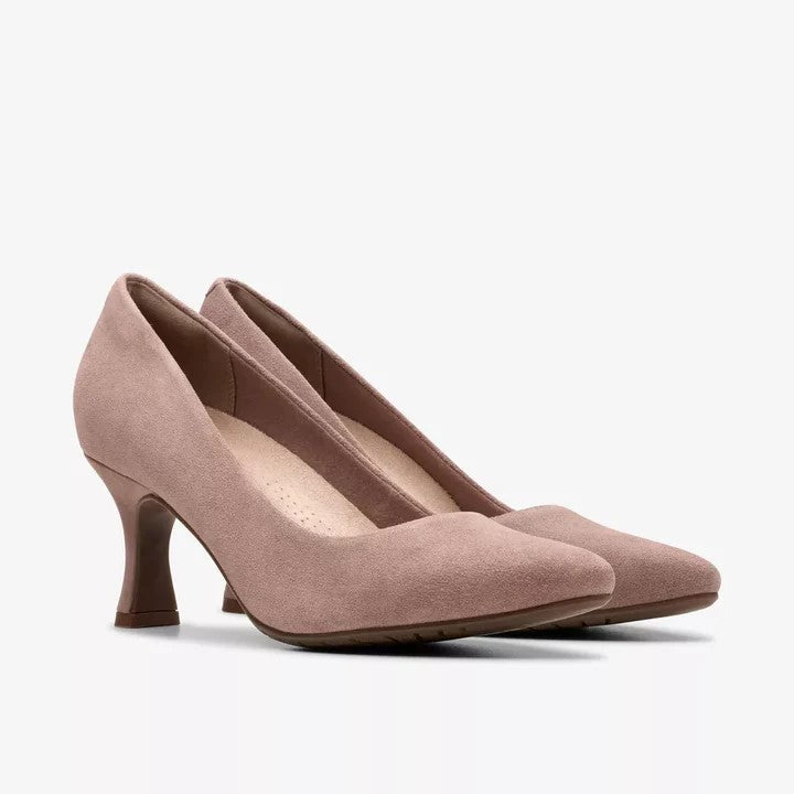 Clarks Women's Effortless Elegance Pump Kataleyna Gem 26180018