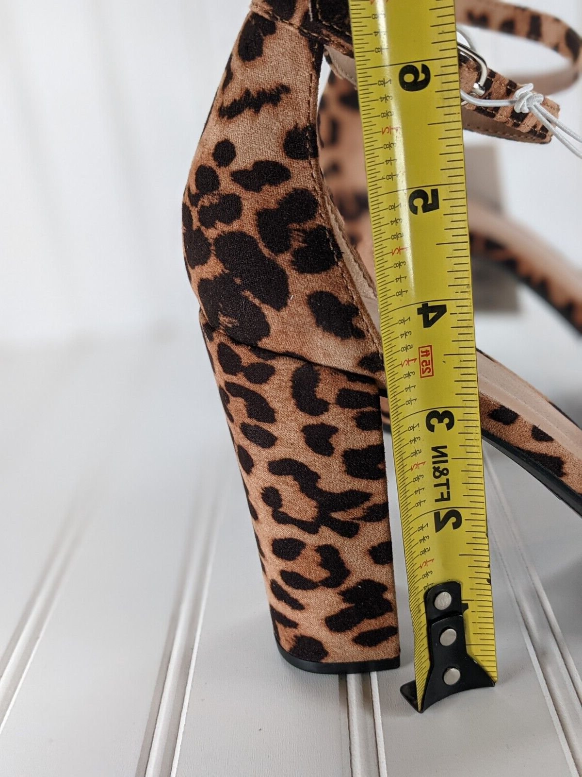 A New Day Ema Sandals Shoes Brown Animal Leopard Print Block Heels