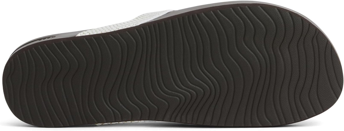 REEF Cushion Court Women's Flip Flop Brown Sassy - Molded Cushion Footbed, Arch Support, Water-Friendly Comfort Sandals