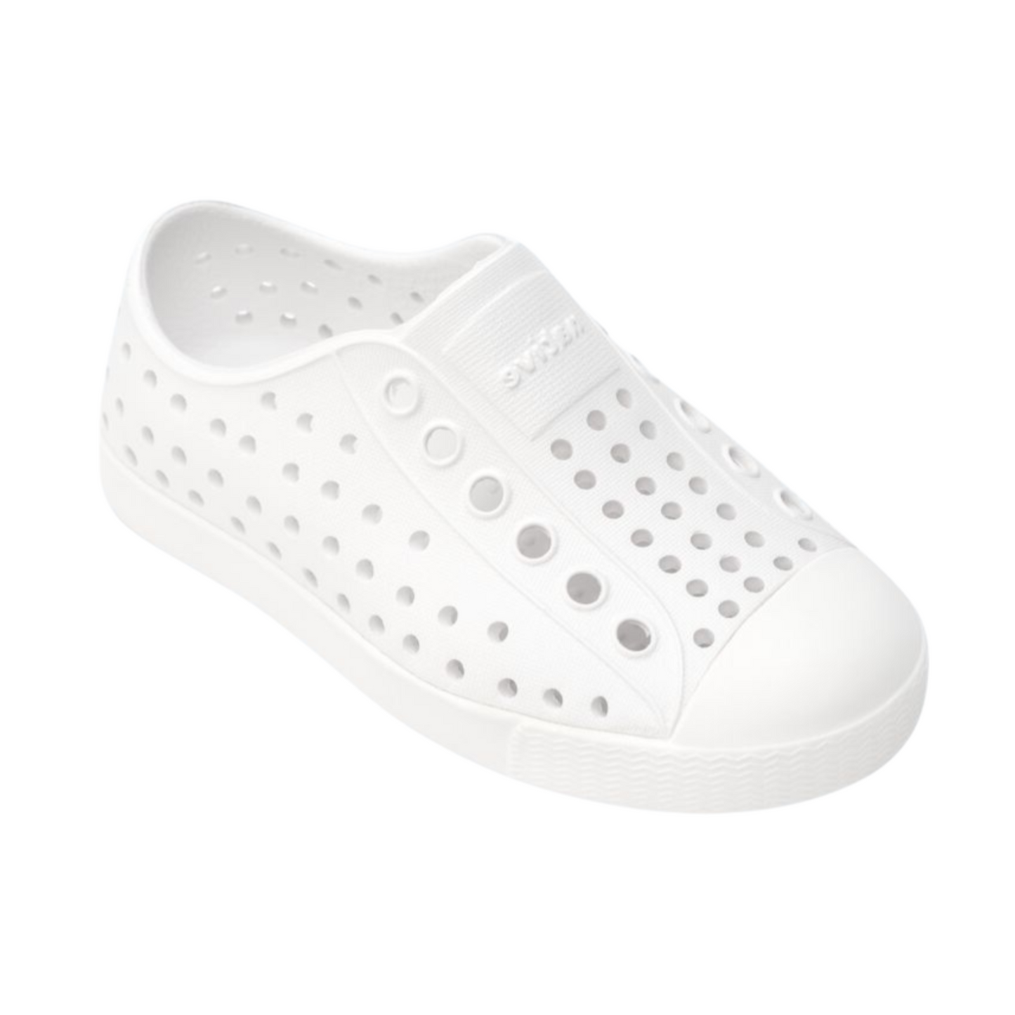 Native Shoes Jefferson Child – Play-Ready, Lightweight, Waterproof & Breathable Sneakers in Shell White / Shell White