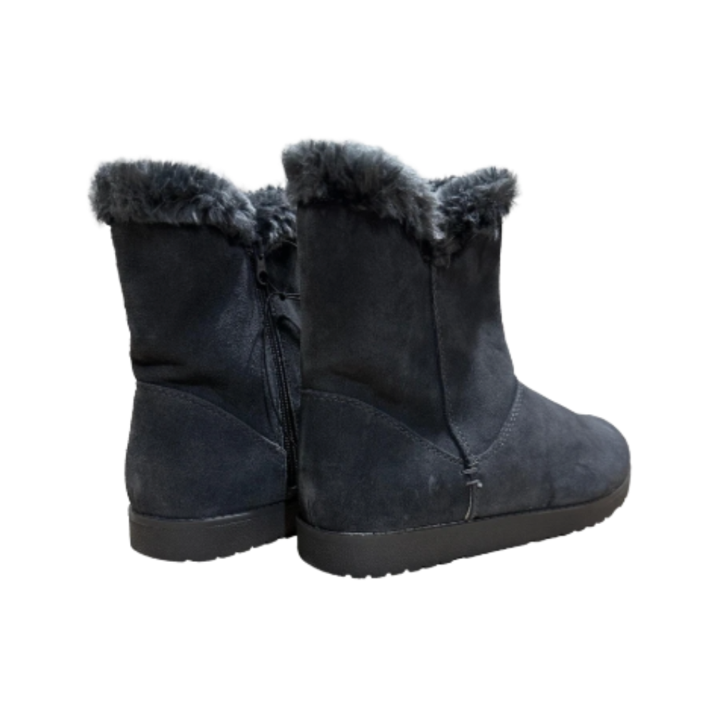 Universal Thread Women’s Cat Mid Shearling Style Boots – Gray