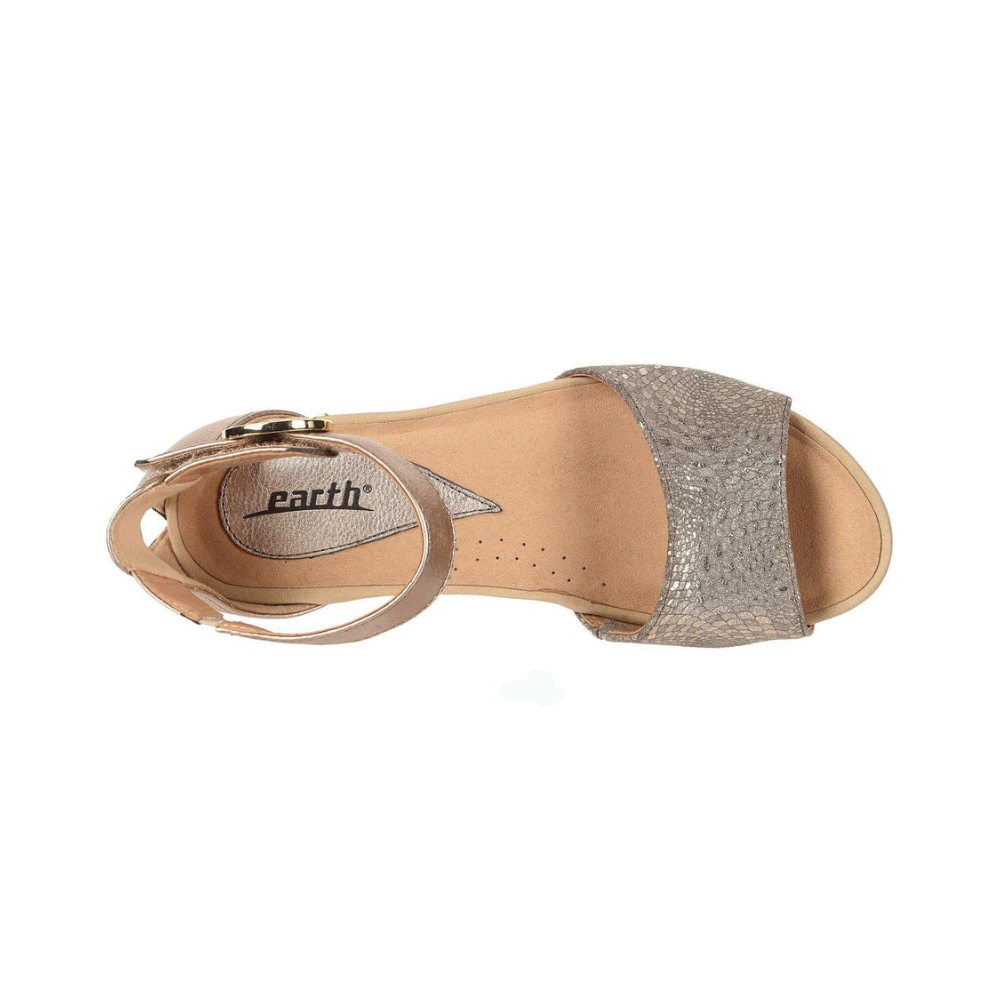 Earth Women’s Hera – Printed Leather Wedge Sandals Champagne