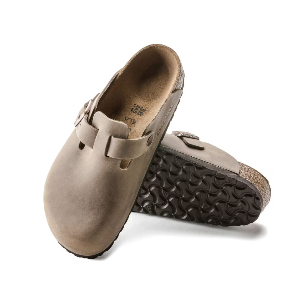 Birkenstock Boston Oiled Leather Clog Sandals Tobacco Brown Unisex