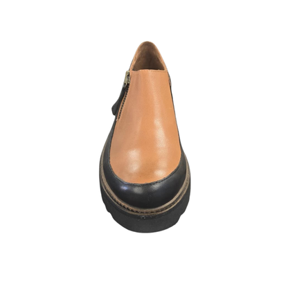 Bueno Amelia Women’s Zip Closure Leather Loafer Tan