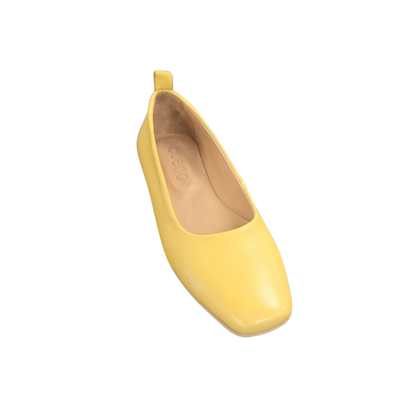 Bueno Elizabeth Women’s Leather Square Toe Flat Shoes Mustard