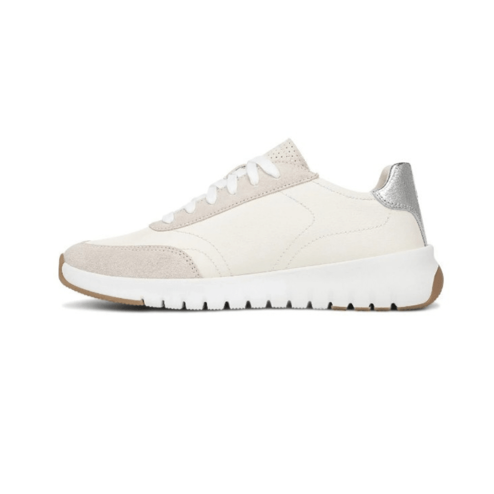 Vionic Women's Uptown Leather Sneaker - Ivory/Silver